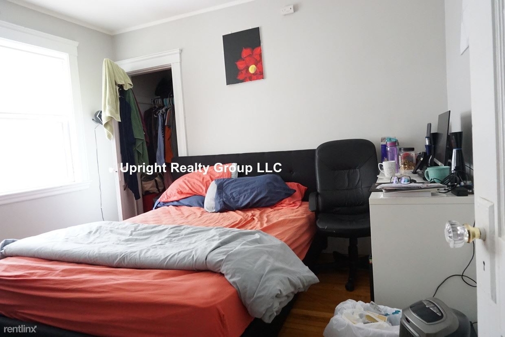 136 Arlington St - Photo 5