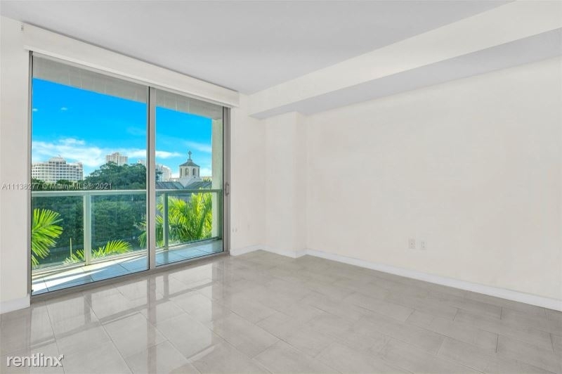 500 Brickell Ave 501 - Photo 4