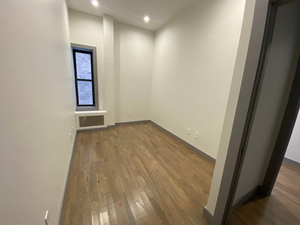 600 West 138th Street - Photo 3