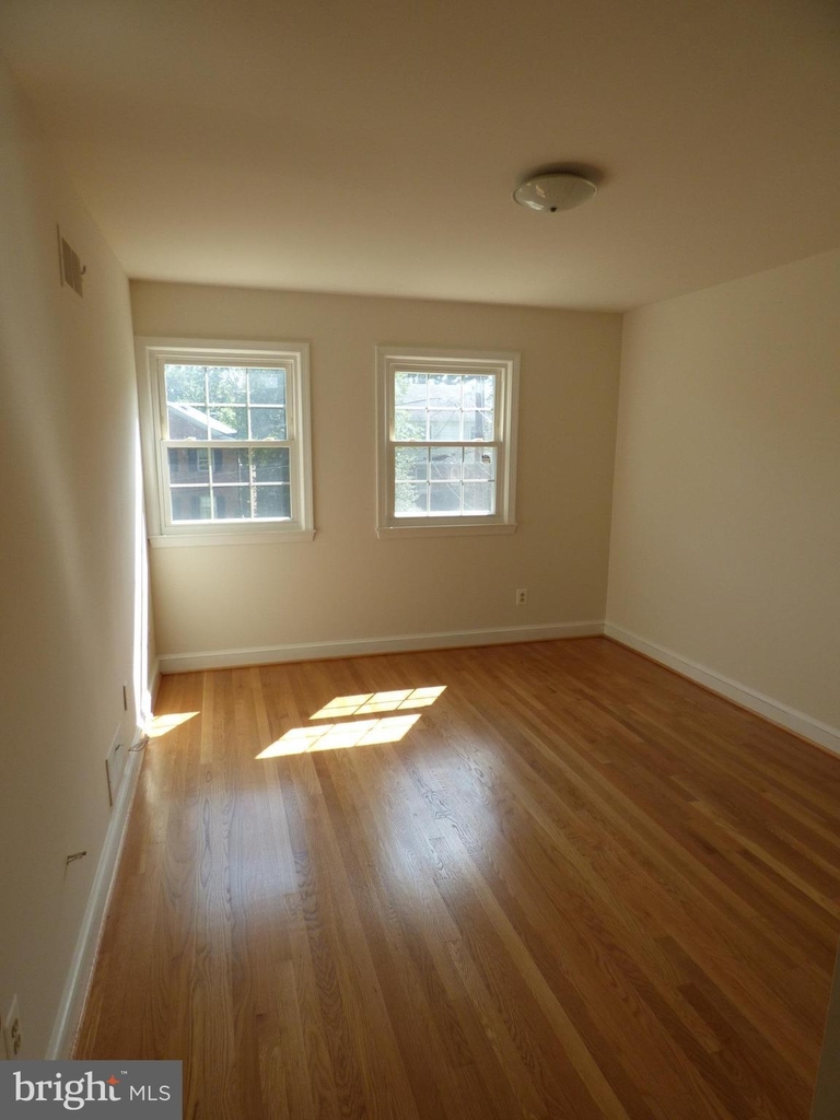 7815 Fulbright Court - Photo 20