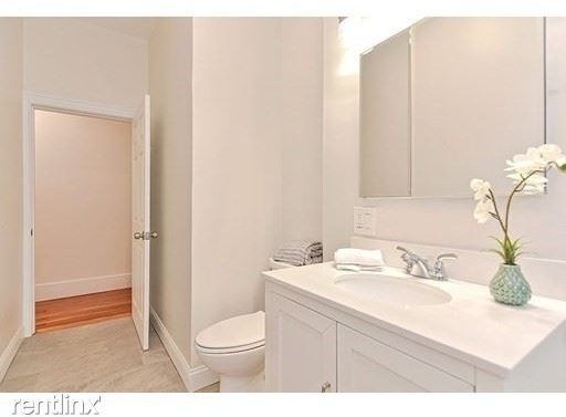 28 Inman St # 1 1 - Photo 6