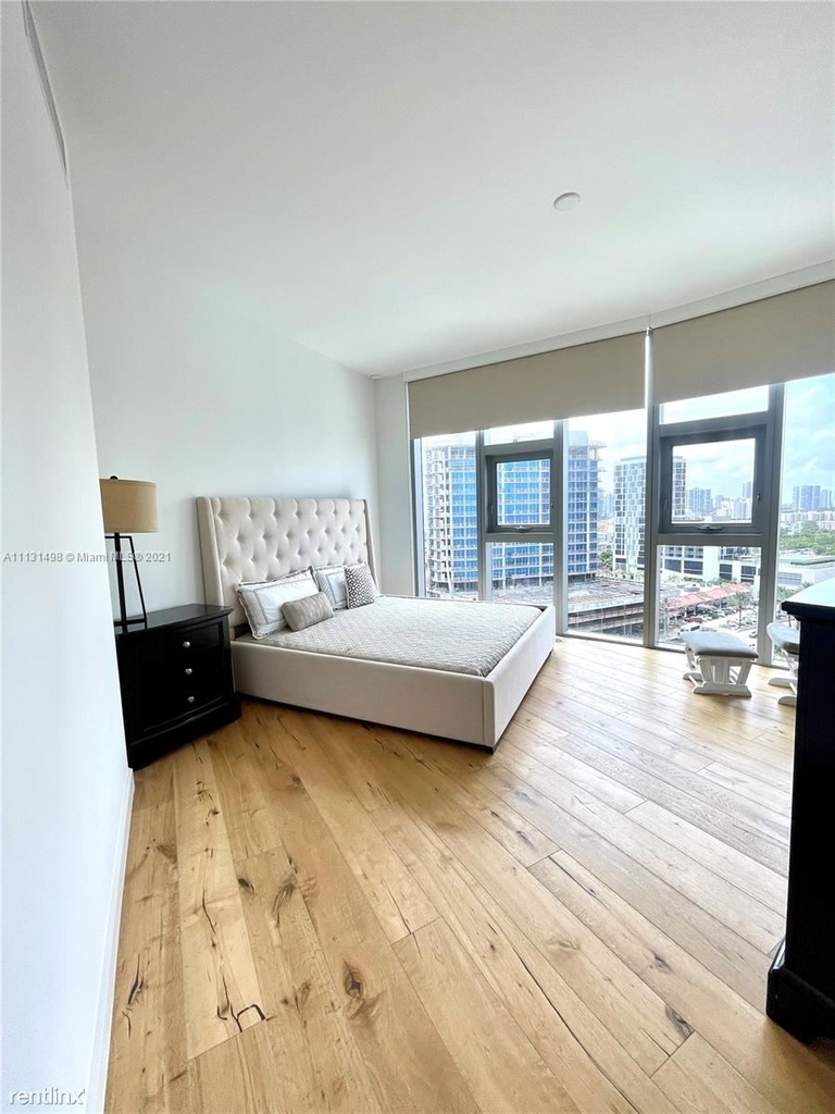 17475 Collins Ave Unit 804 - Photo 4