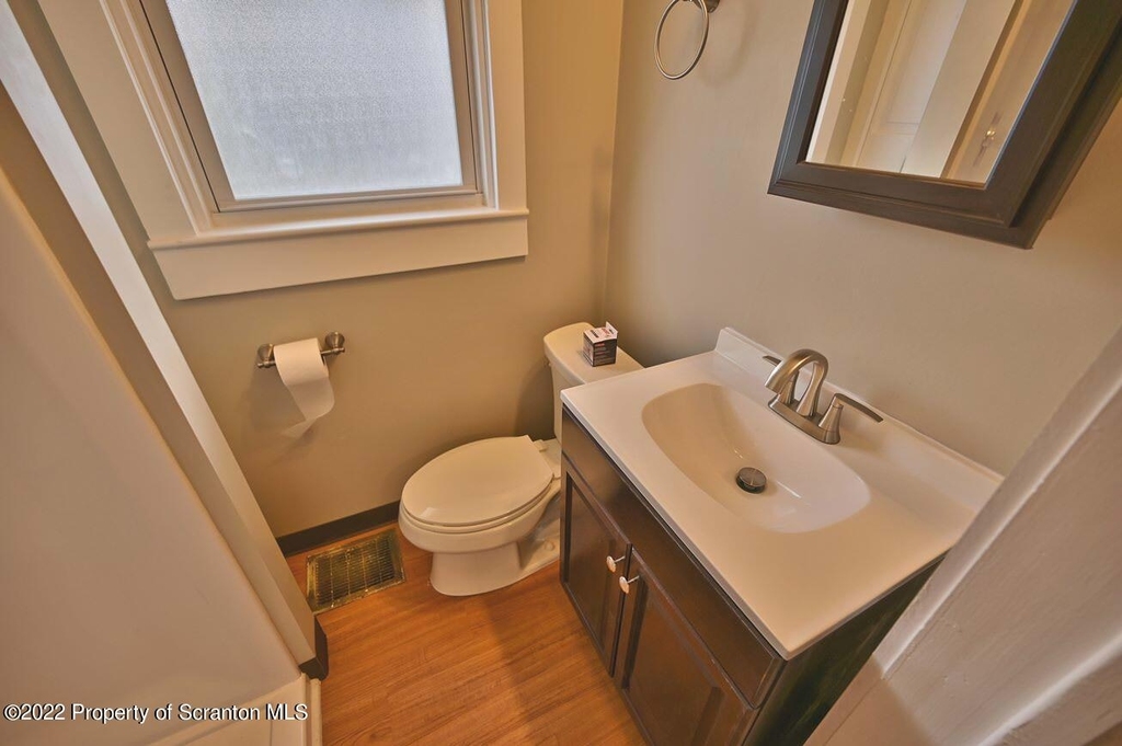 302 W Main - Photo 22