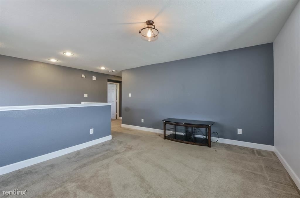 10111 Cimarron Canyon Lane - Photo 2