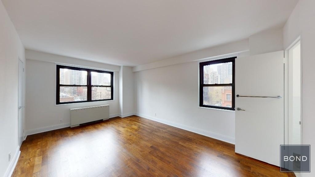 401 East 88th Street - Photo 9