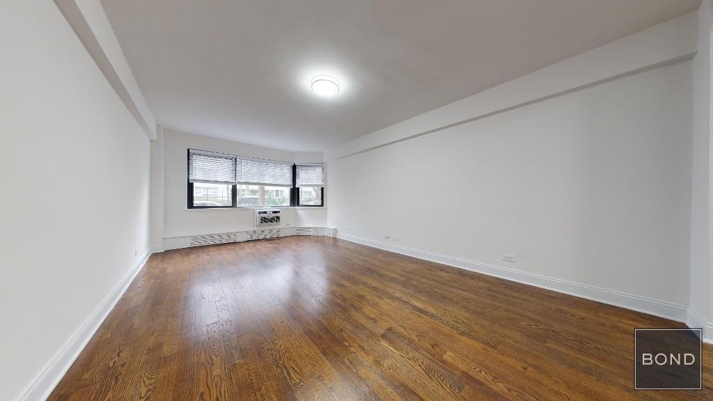 219 East 69th Street - Photo 3