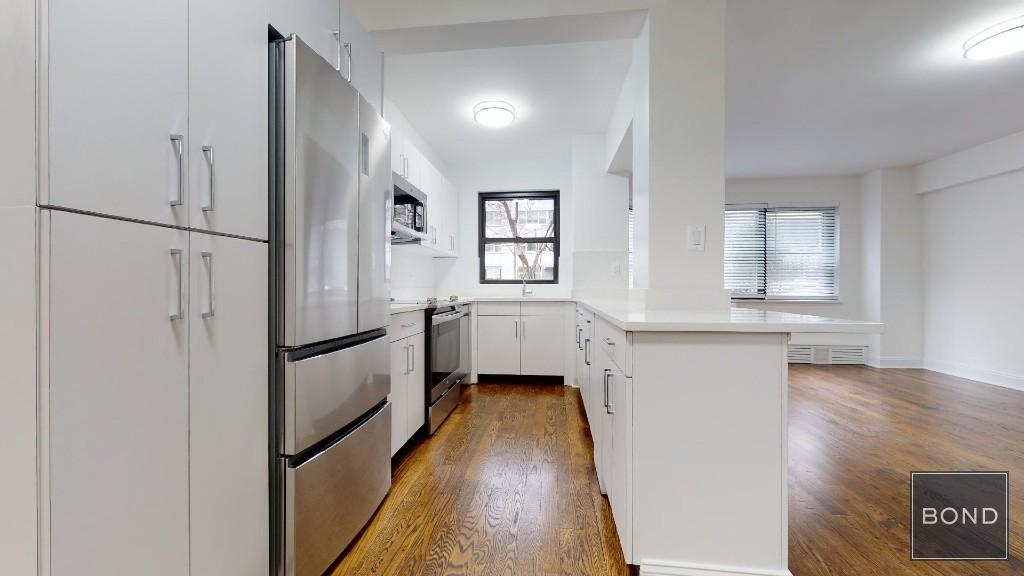 219 East 69th Street - Photo 2