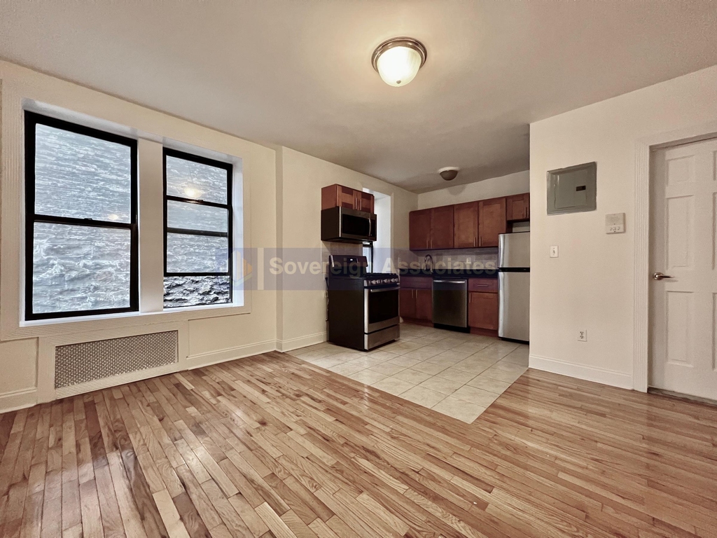 101 Audubon Avenue - Photo 0