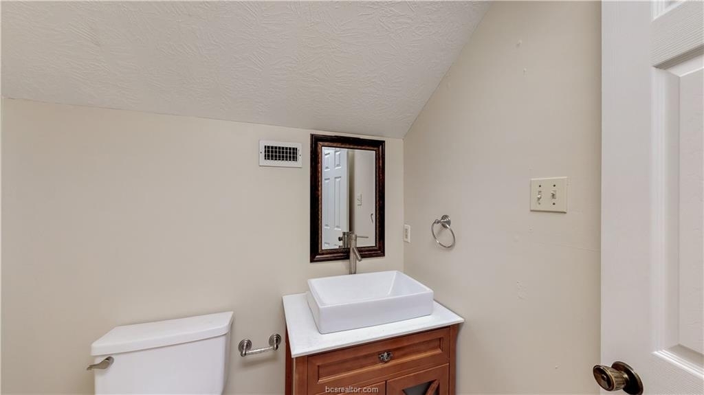 1002 Hardwood Lane - Photo 18