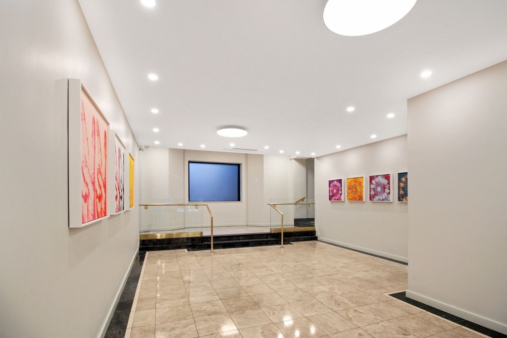 360 West 55th Street 3K - Photo 15