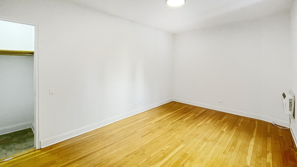 360 West 55th Street 3K - Photo 5