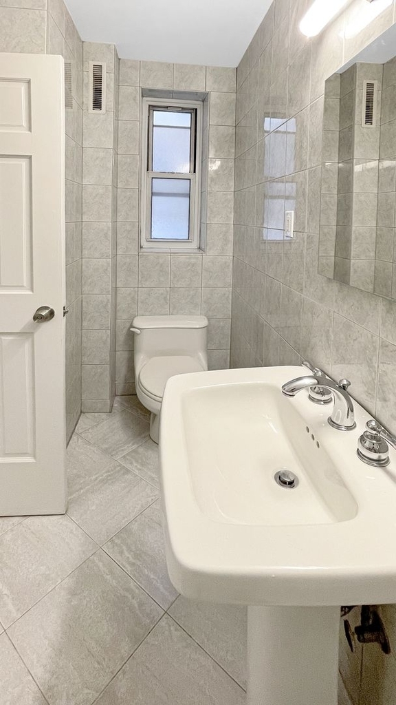 360 West 55th Street 3K - Photo 11