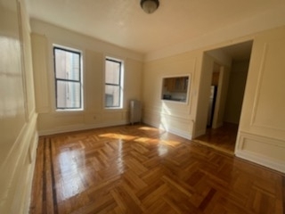 650 Crown Street - Photo 5