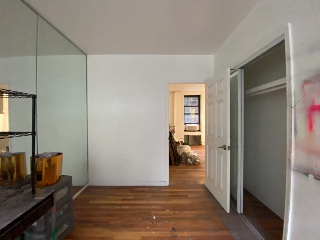 400 East 64th Street - Photo 5