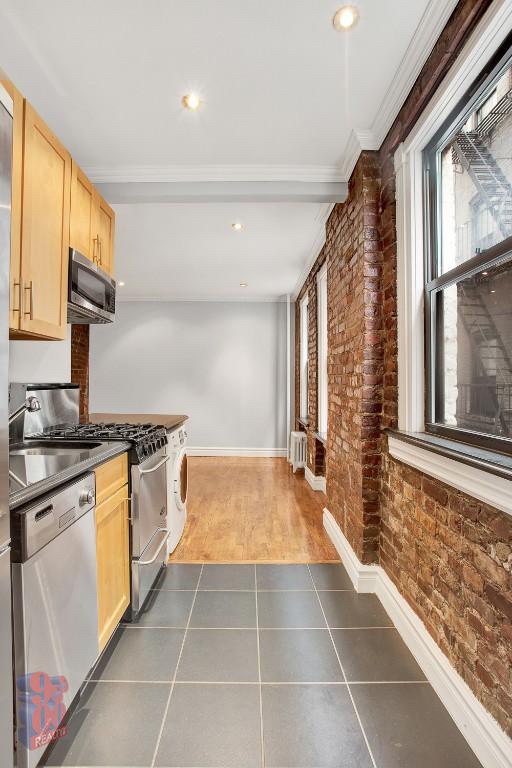 416 East 13th Street - Photo 1