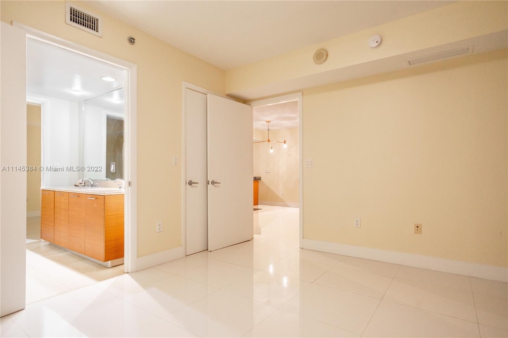 50 Biscayne Blvd - Photo 7