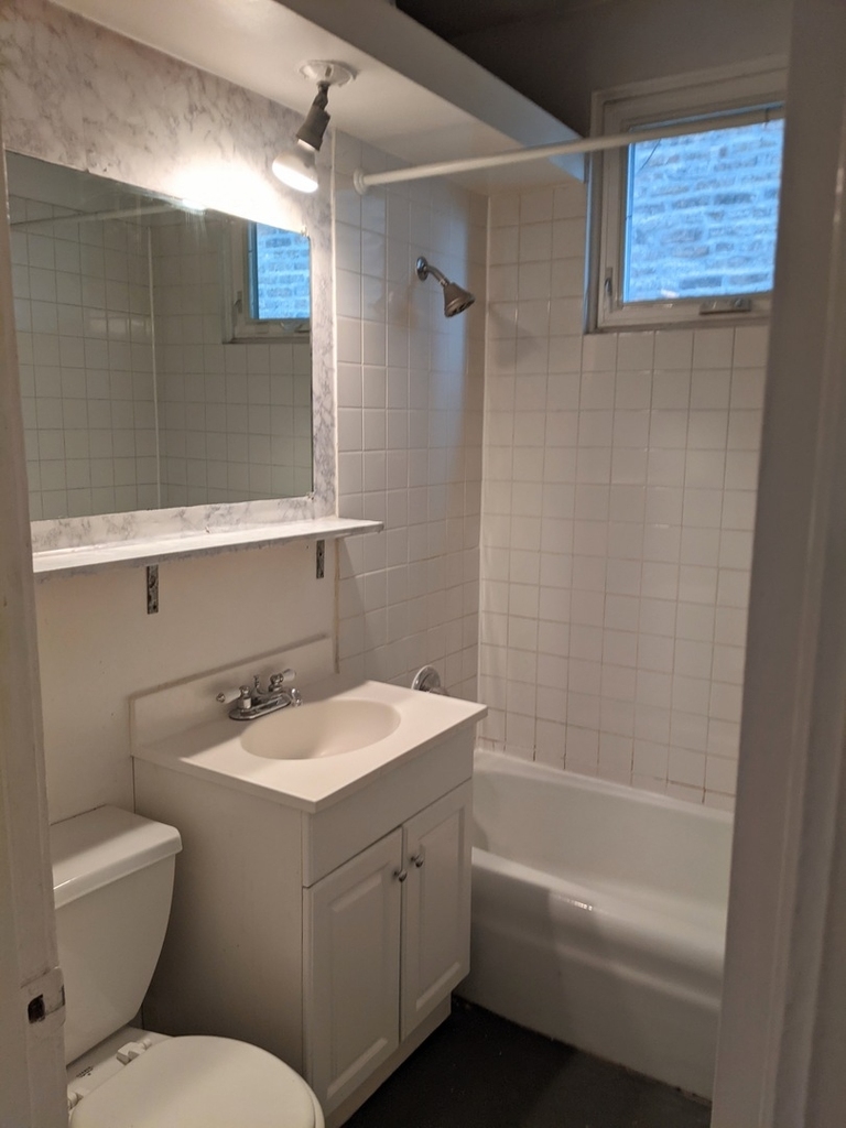 727 West 19th Street - Photo 8