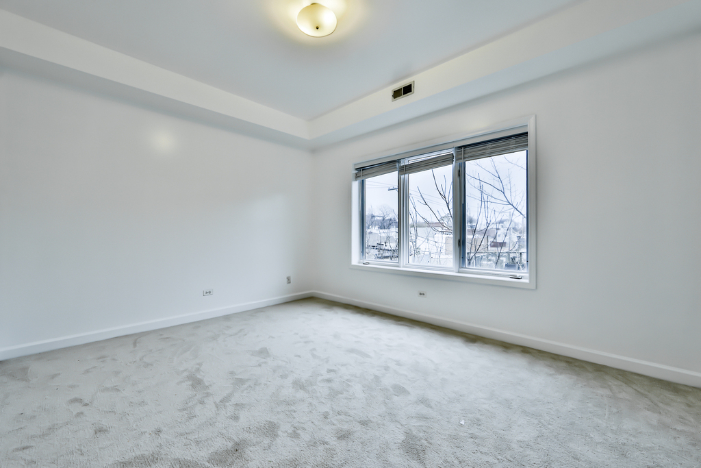 2158 West Grand Avenue - Photo 14