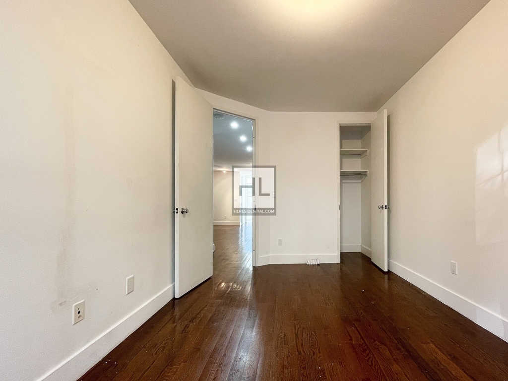 311 Rogers Avenue - Photo 4