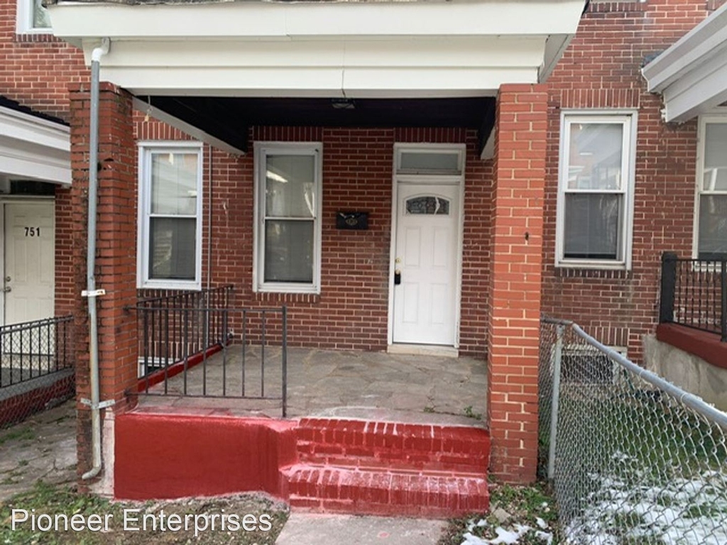 749 N Edgewood Street - Photo 0