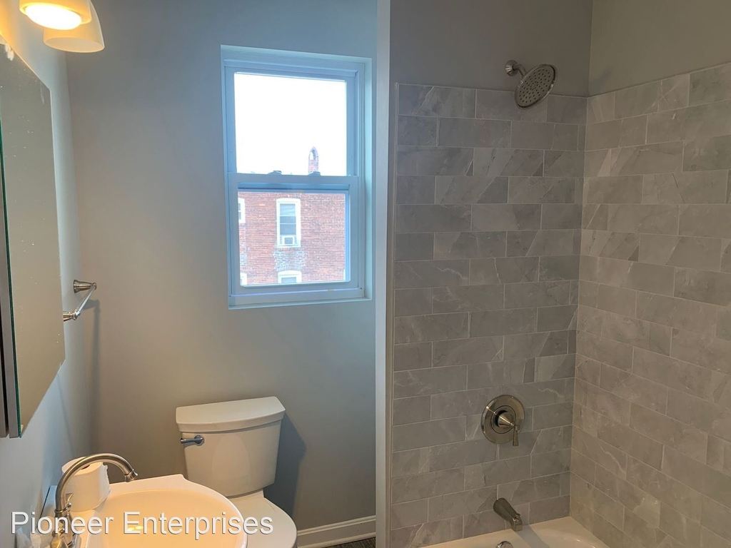 1222 Bonaparte Ave - Photo 14