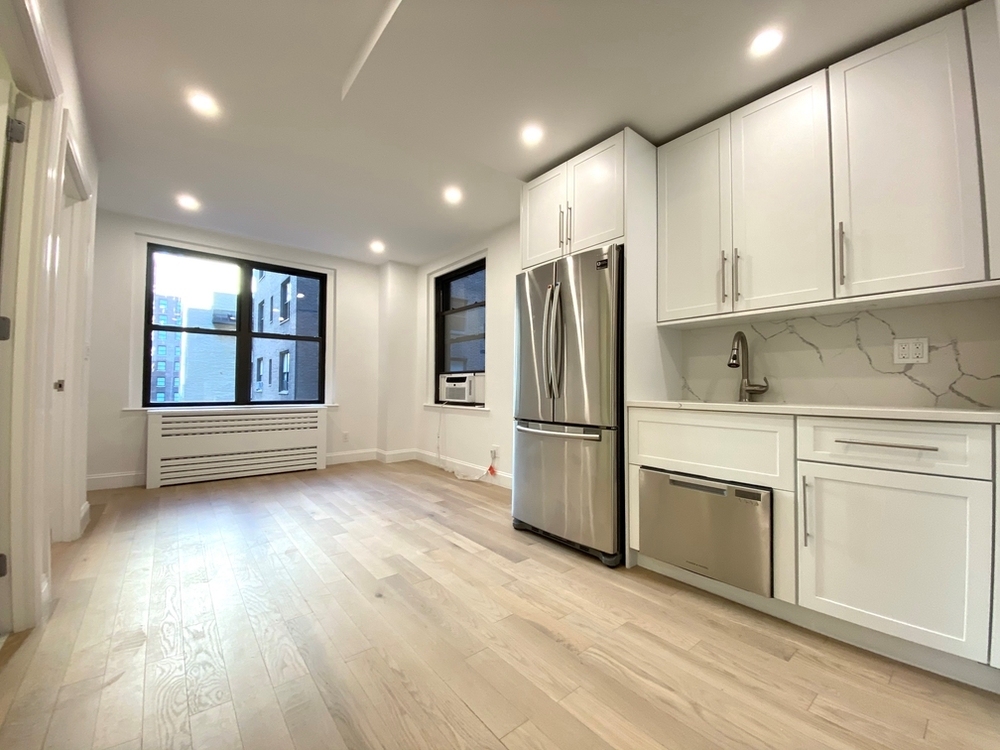 160 East 48th Street, New York, NY 10017 - Photo 8