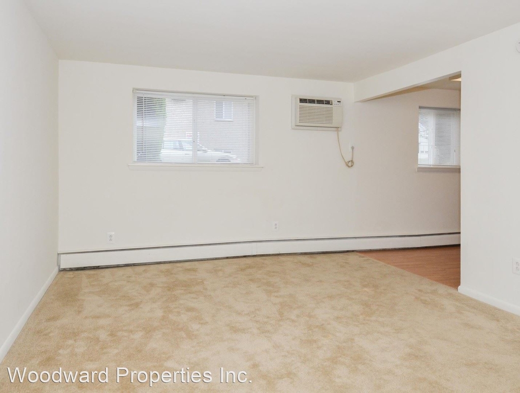 18 N. Oak Avenue - Photo 1