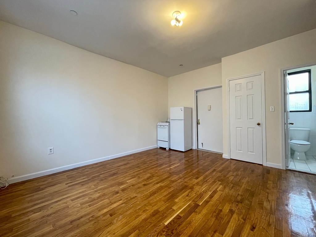 133 East 110th Street - Photo 5