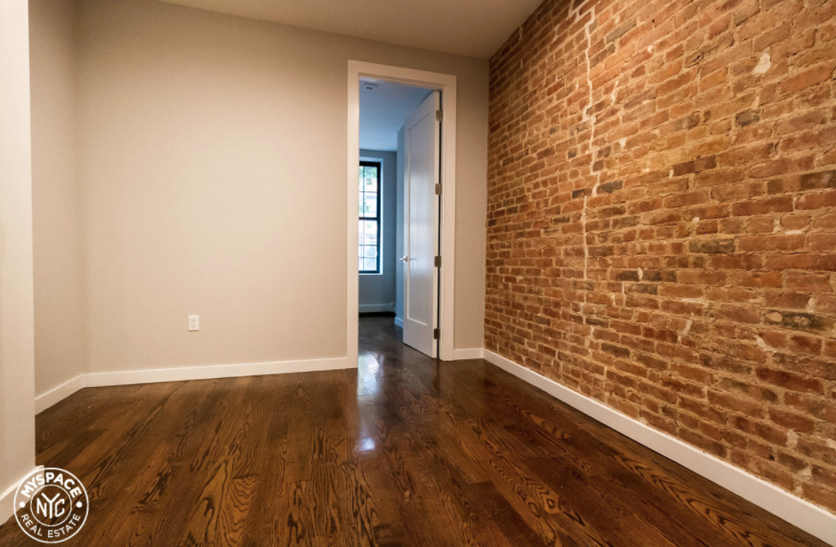 255 Linden Boulevard - Photo 4