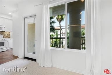 6020 Seabluff Dr Unit 301 - Photo 2