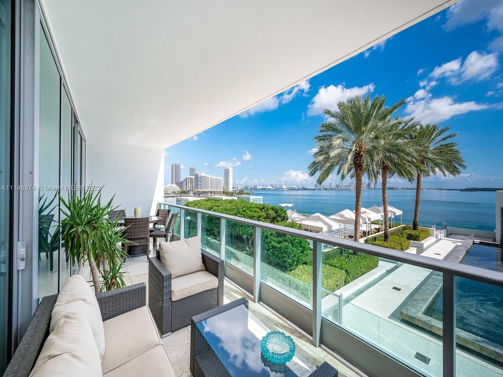 1331 Brickell Bay Dr - Photo 4