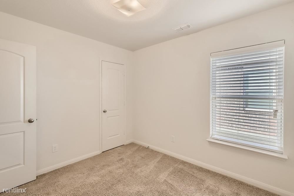 2919 Kyle Street - Photo 24