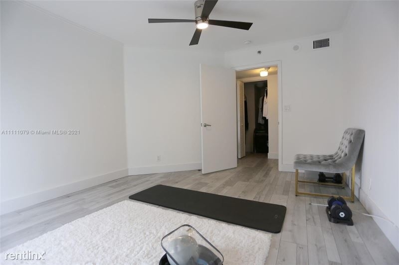 8911 Collins Ave 703 - Photo 4