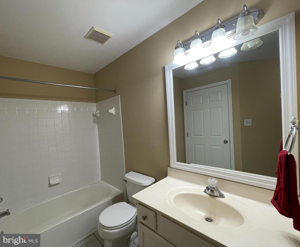 9131 Gracious End Ct #204 - Photo 15