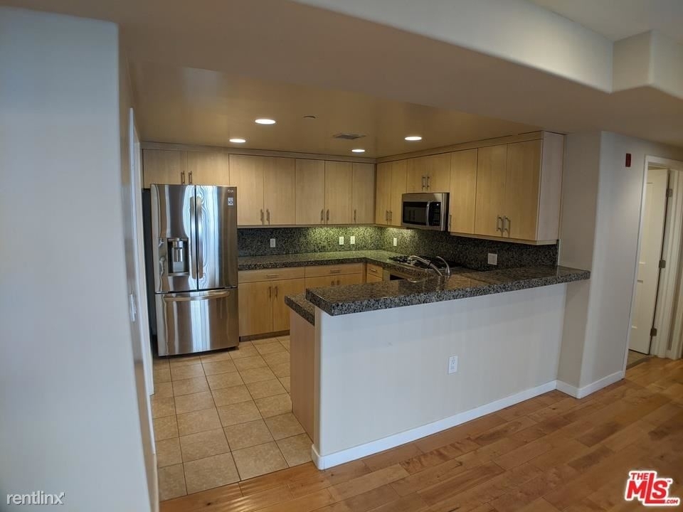 5143 White Oak Ave Unit 102 - Photo 5