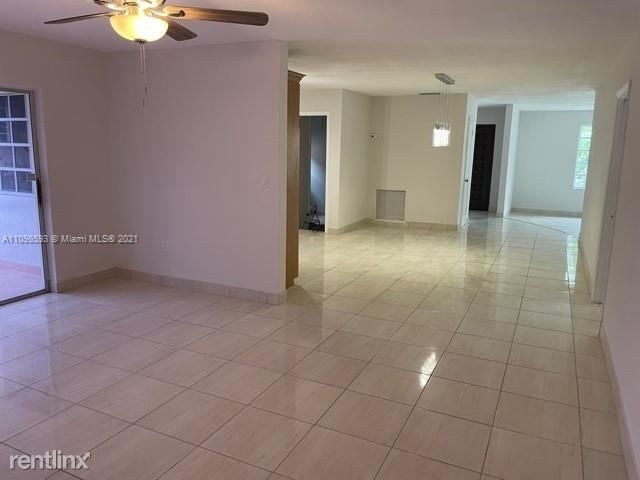 8950 Harding Ave - Photo 9