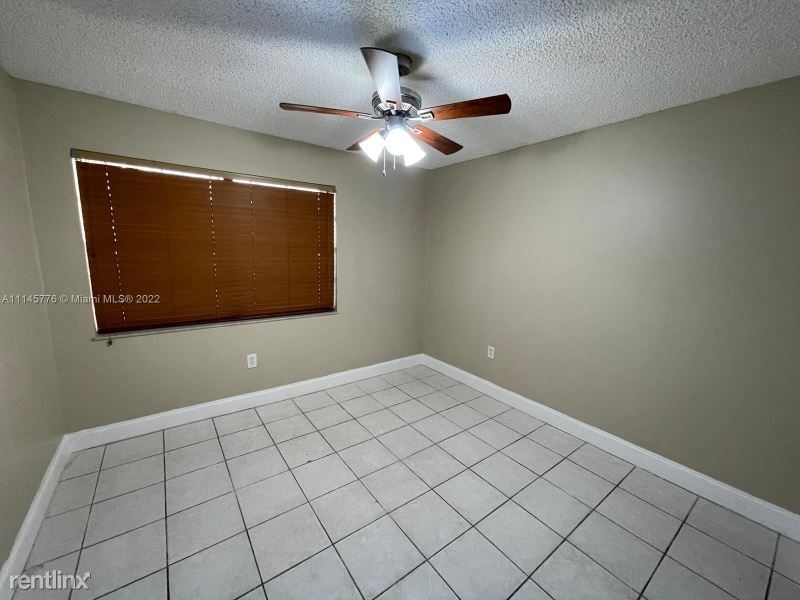 719 Sw 101st Court Cir - Photo 1