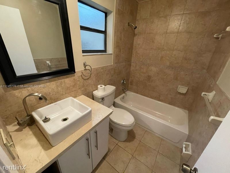 719 Sw 101st Court Cir - Photo 2