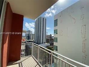 2275 Biscayne Blvd 1008 - Photo 8