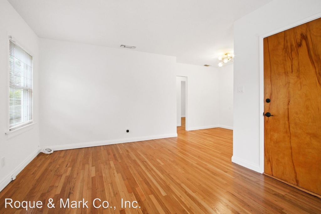 1119 Marine Street - Photo 9