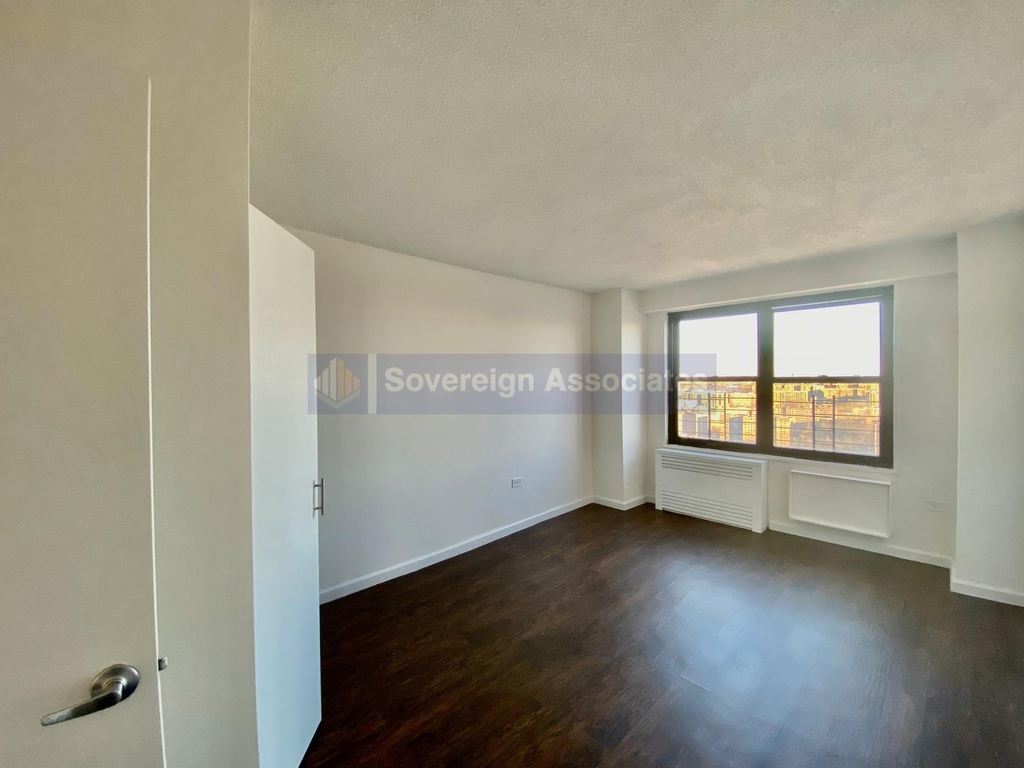 150 West 225th Street - Photo 10