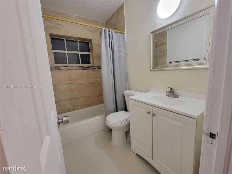 44 Nw 165th St #1 - Photo 8