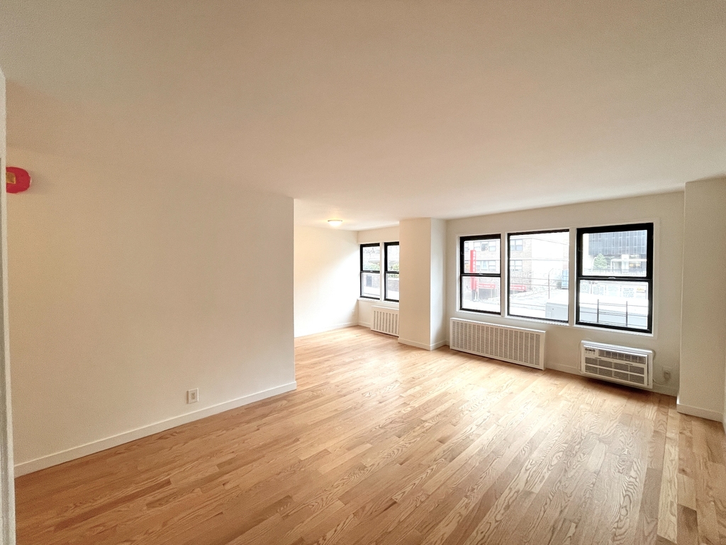 236 East 36th Street - Photo 0