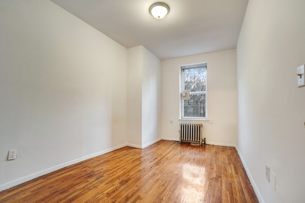 338 WEST 47 STREET - Photo 14