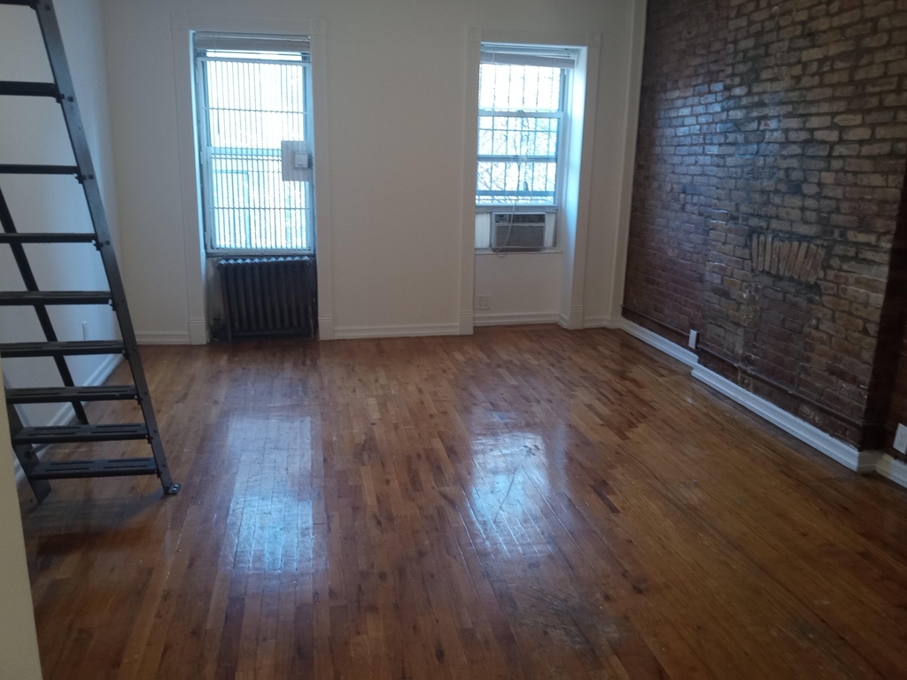 338 WEST 47 STREET - Photo 2