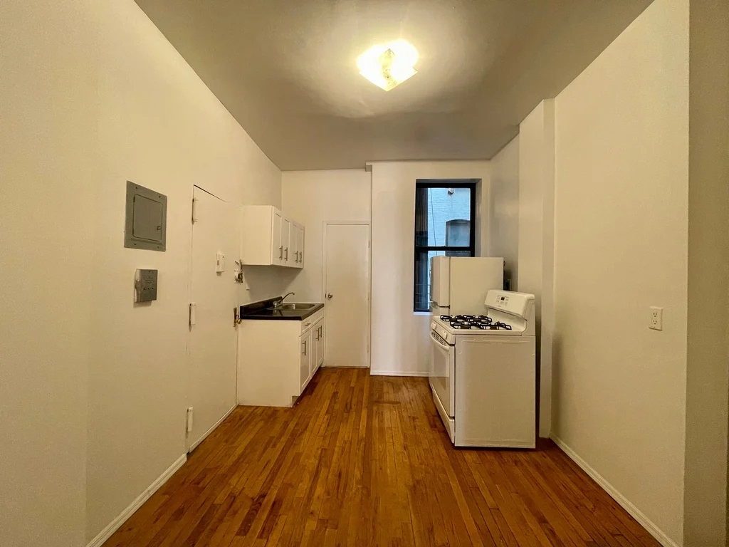 180 East 101st Street - Photo 12