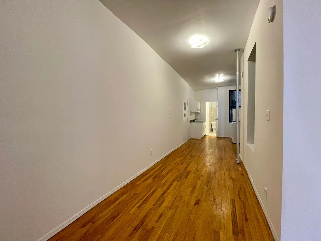 180 East 101st Street - Photo 6