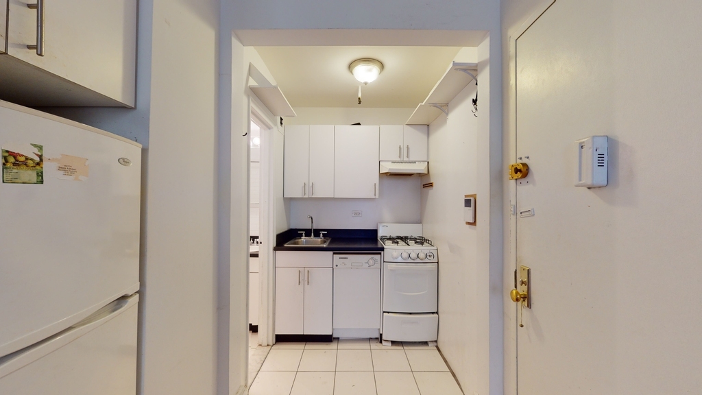 1134 Madison Avenue - Photo 2