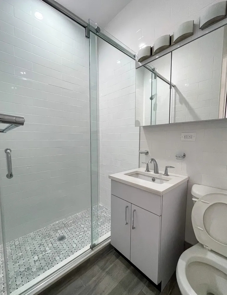 200 West 58th Street - Photo 9