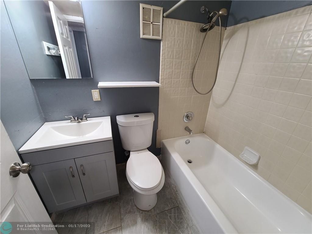 1618 Ne 34th Ct - Photo 11